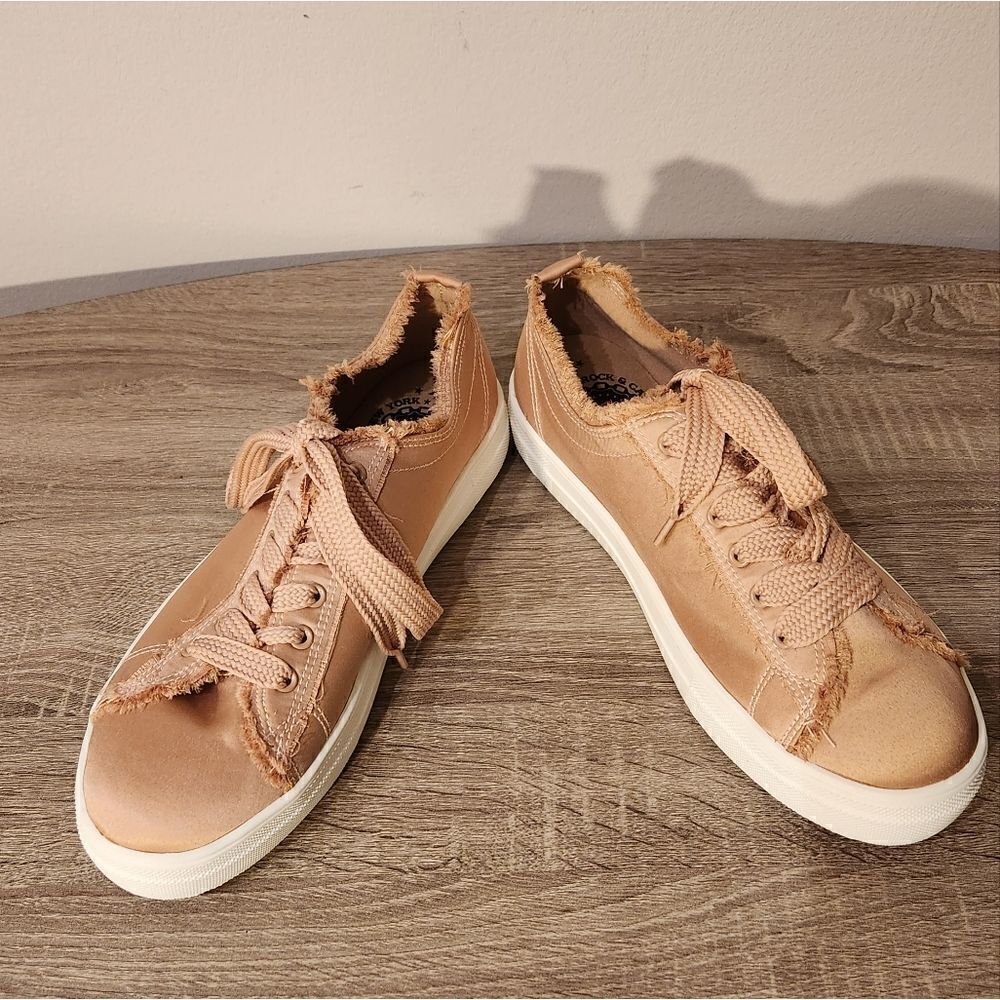 ROCK&CANDY NEW  WOMEN'S LACE UP PINK COLOR SIZE 10